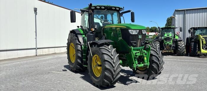 John Deere 6195 R Traktori