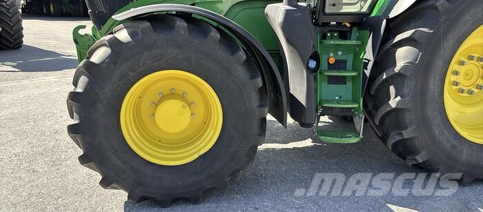 John Deere 6195 R Traktorer