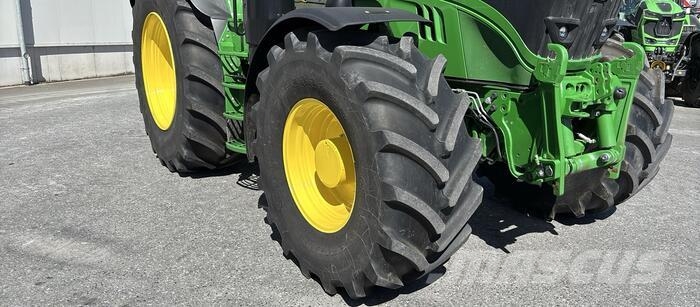 John Deere 6195 R Traktorer