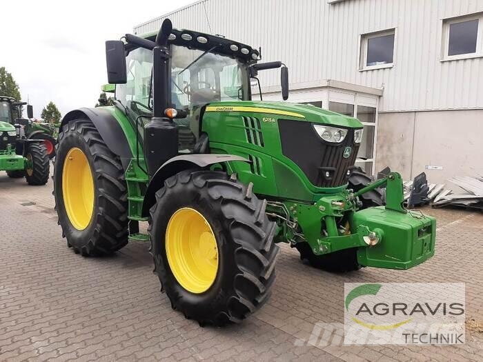 John Deere 6215 R Tractoren