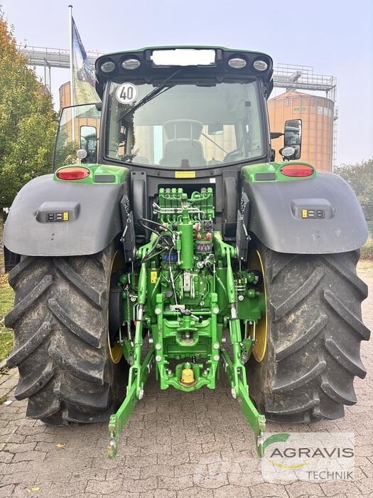 John Deere 6215 R Trattori