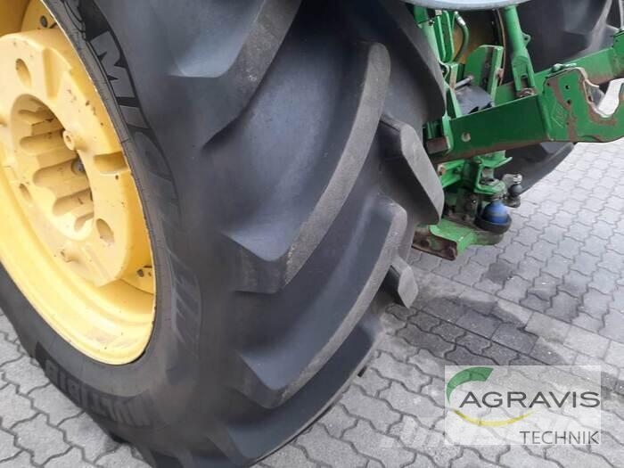 John Deere 6215 R Tratores