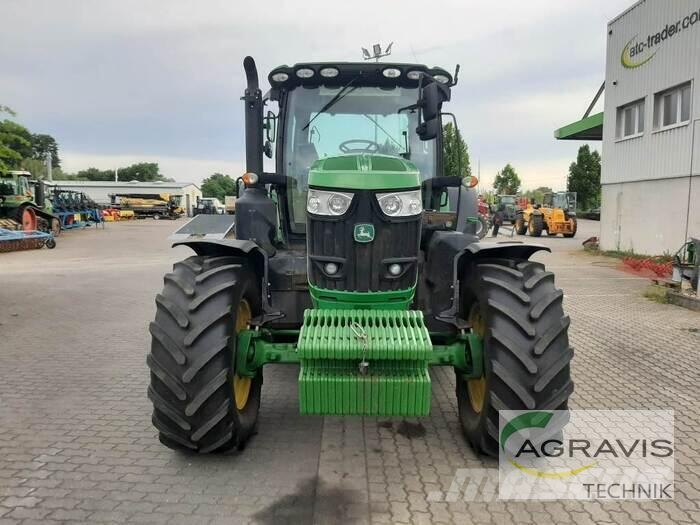 John Deere 6215 R Tratores