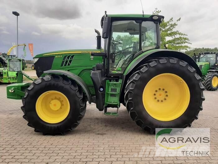 John Deere 6215 R Traktörler