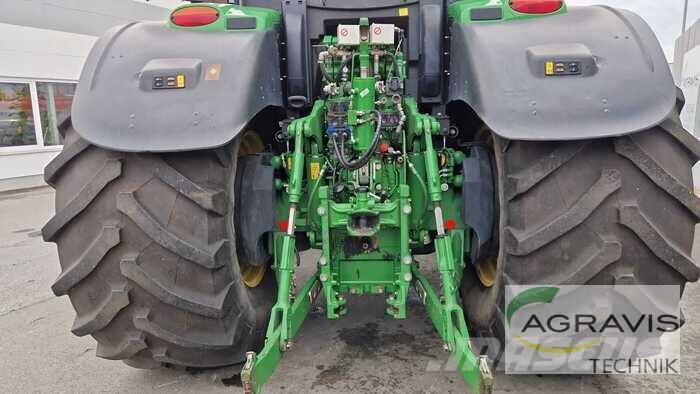 John Deere 6230 R Traktorid