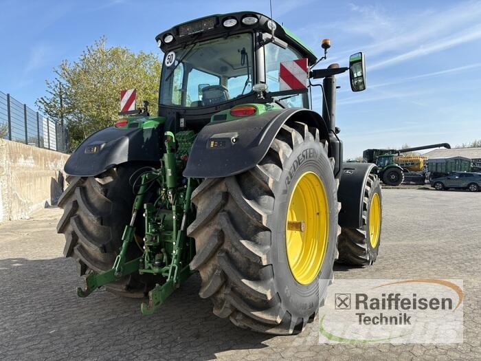 John Deere 6250 R Traktori
