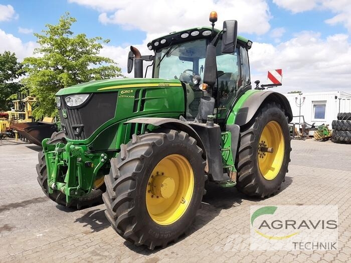John Deere 6250 R Traktory