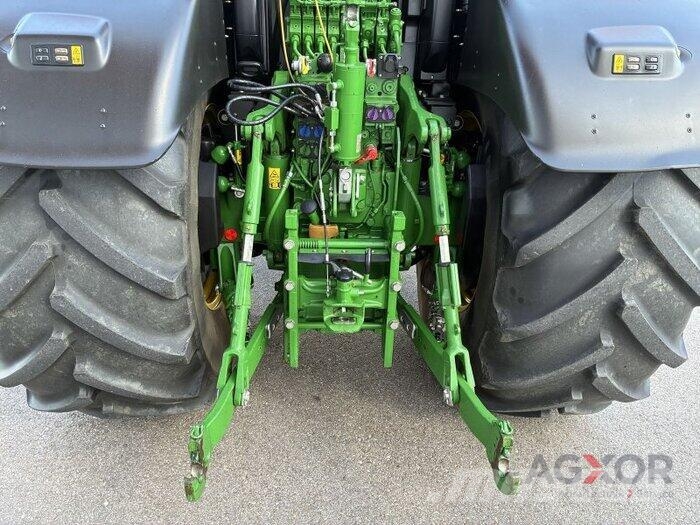 John Deere 6250R الجرارات