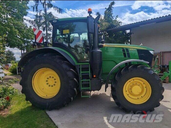 John Deere 6250R Tractoren