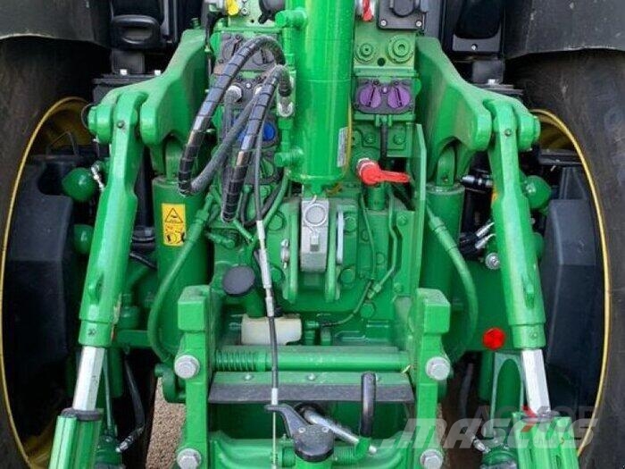 John Deere 6250R Tractoren
