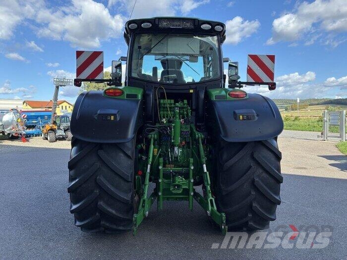 John Deere 6250R الجرارات