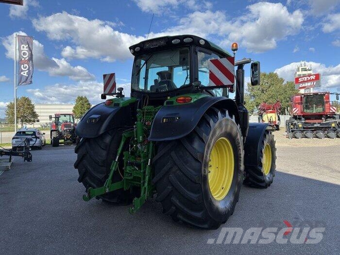 John Deere 6250R الجرارات