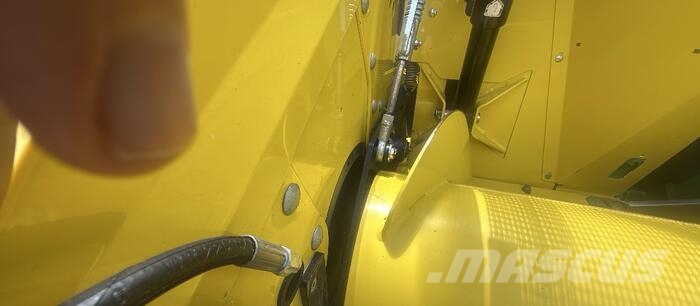 John Deere 639 Accesorii pentru mașini de fân și furaje