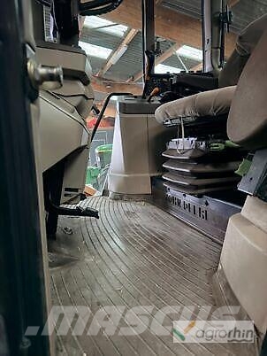 John Deere 6820 AUTOPOWER Trattori