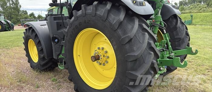 John Deere 6R 175 Trattori