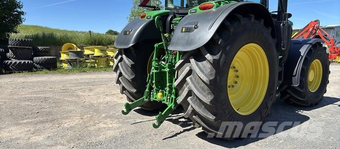 John Deere 6R 175 Trattori