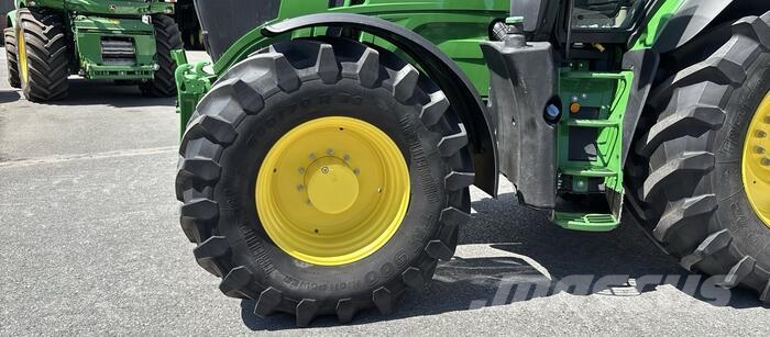 John Deere 6R 250 Trattori