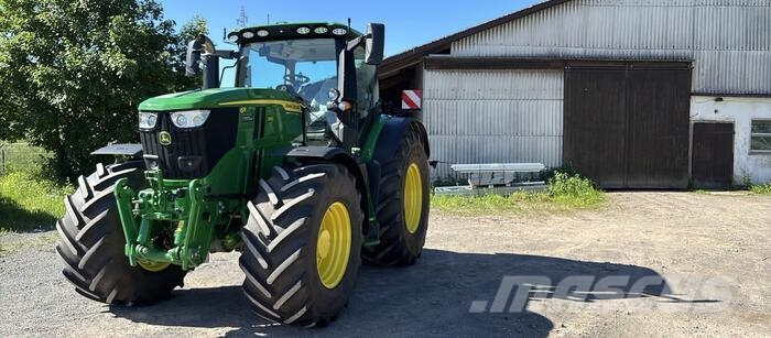 John Deere 6R 250 Trattori