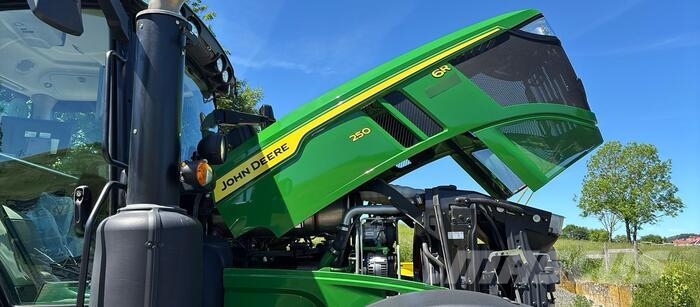 John Deere 6R 250 Traktorid