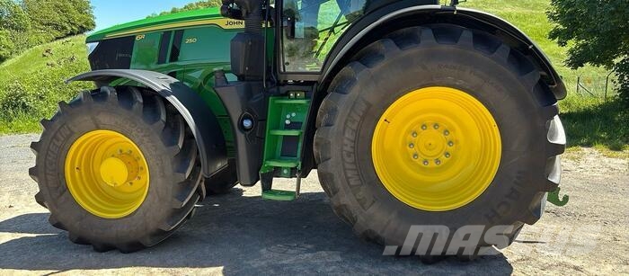 John Deere 6R 250 Traktorid