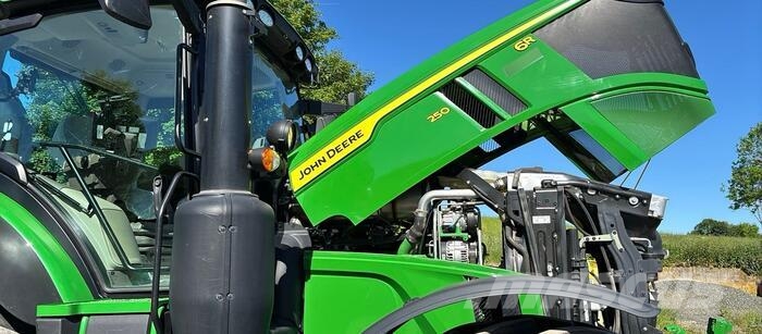 John Deere 6R 250 Trattori