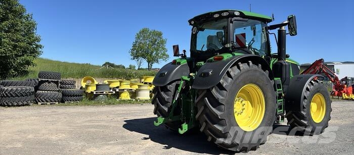 John Deere 6R 250 Trattori