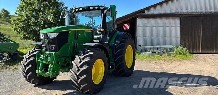 John Deere 6R 250 Trattori
