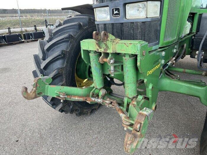 John Deere 7700 Tractors
