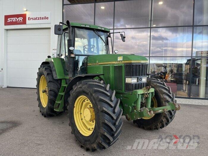John Deere 7700 Tractors
