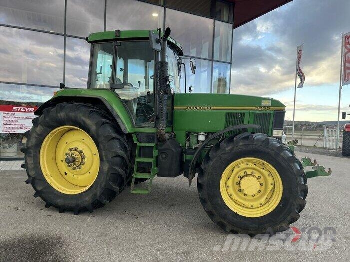 John Deere 7700 Tractors