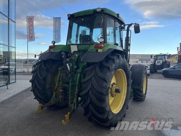 John Deere 7700 Tractors