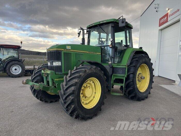 John Deere 7700 Tractors