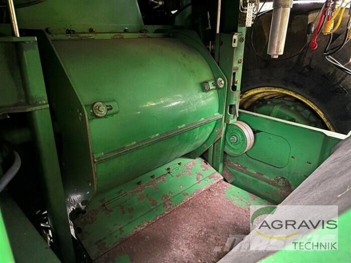 John Deere 7780 I Mašine za stočnu hranu sa sopstvenim pogonom