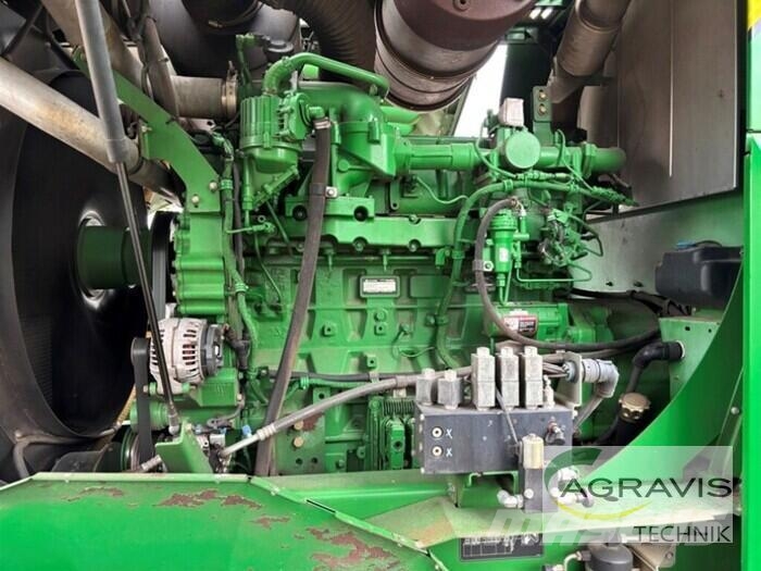 John Deere 7780 I Mašine za stočnu hranu sa sopstvenim pogonom