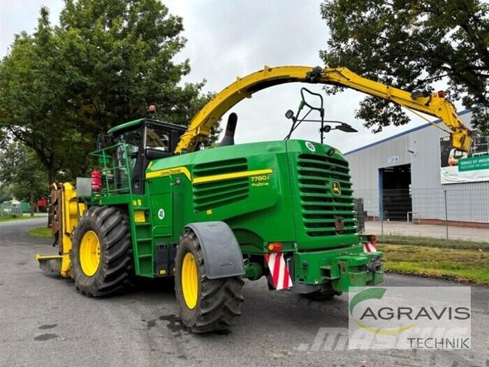 John Deere 7780 I Mašine za stočnu hranu sa sopstvenim pogonom