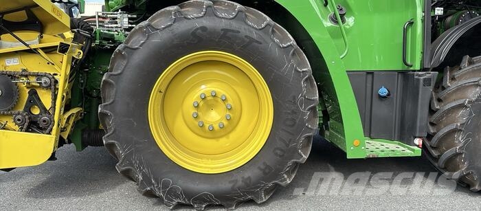 John Deere 8200 Cosechadoras de forraje autopropulsadas