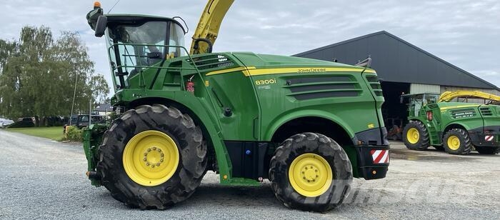 John Deere 8300 Samochodné kosačky