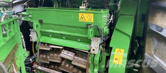 John Deere 8300 Samochodné kosačky