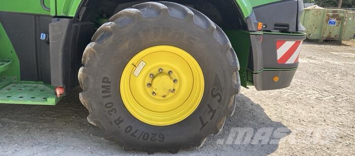 John Deere 8300 Samochodné kosačky