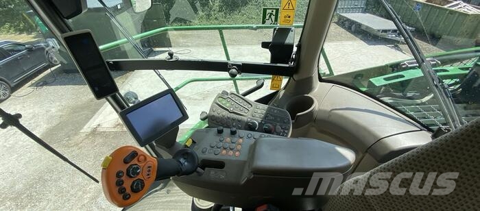 John Deere 8300 Samochodné kosačky
