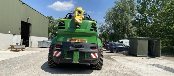 John Deere 8300 Samochodné kosačky