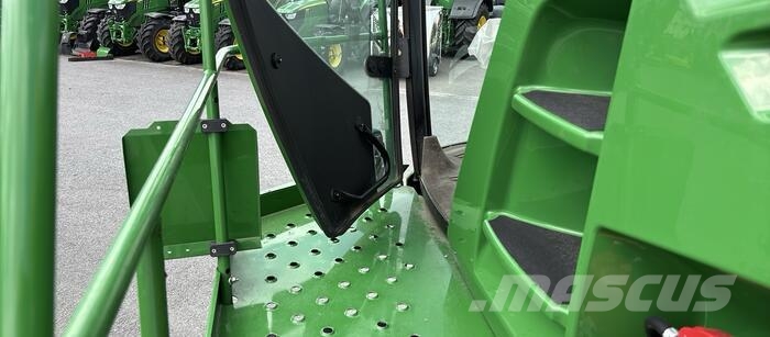John Deere 8400 Samochodné kosačky