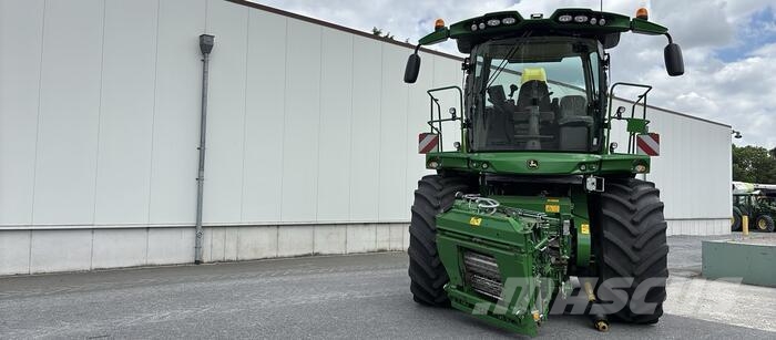 John Deere 8400 Samochodné kosačky