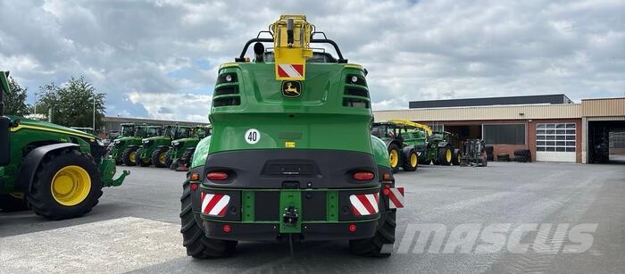 John Deere 8400 Samochodné kosačky