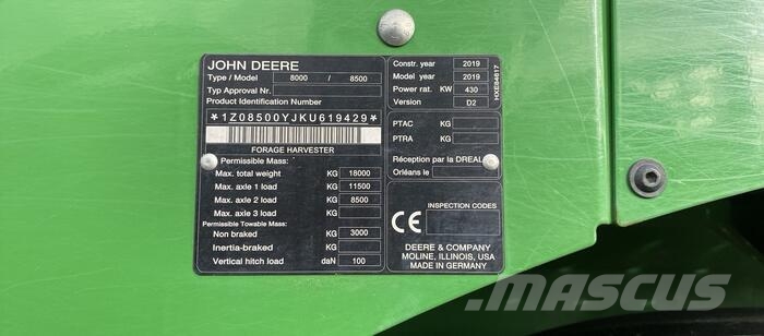 John Deere 8500 Samochodné kosačky