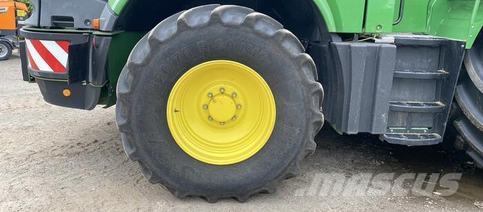 John Deere 8700 Samochodné kosačky