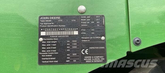 John Deere 8700 Samochodné kosačky