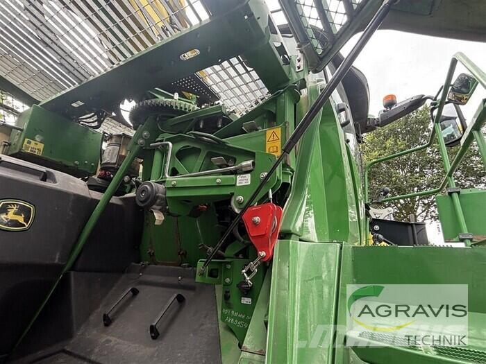 John Deere 8800I Allrad + Kemper 490 Plus + Pickup 639 Trince semoventi
