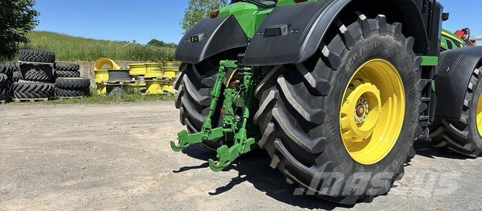 John Deere 8R 310 Traktori