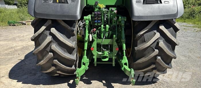 John Deere 8R 310 Traktori